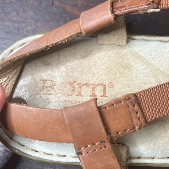 Born Brown Strappy Sandals SZ 9 - Picture 5 of 8